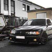 BMW M3 E46 phares antibrouillard jaune