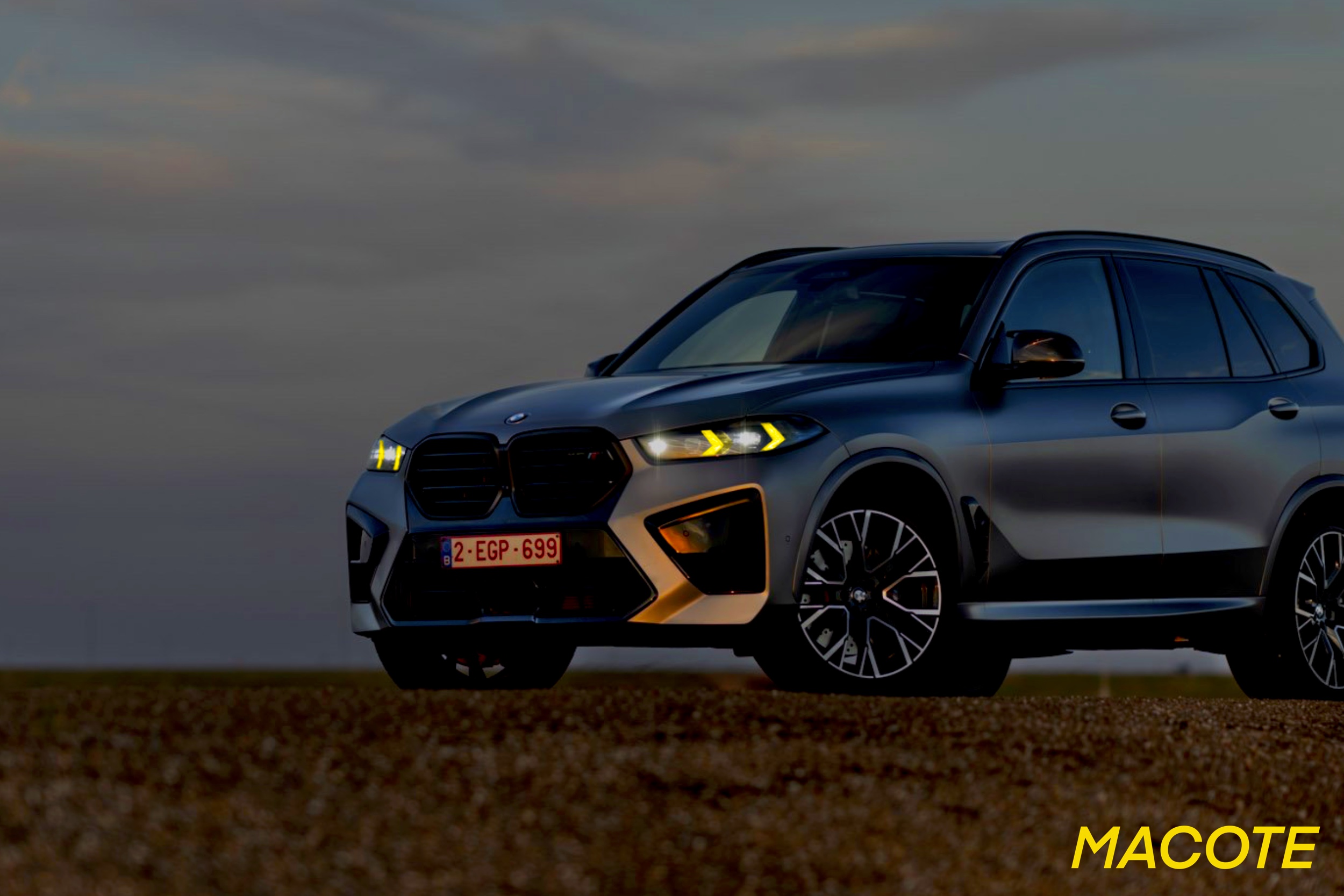 BMW X5 G05 LCI phares Jaunes - DRL LED