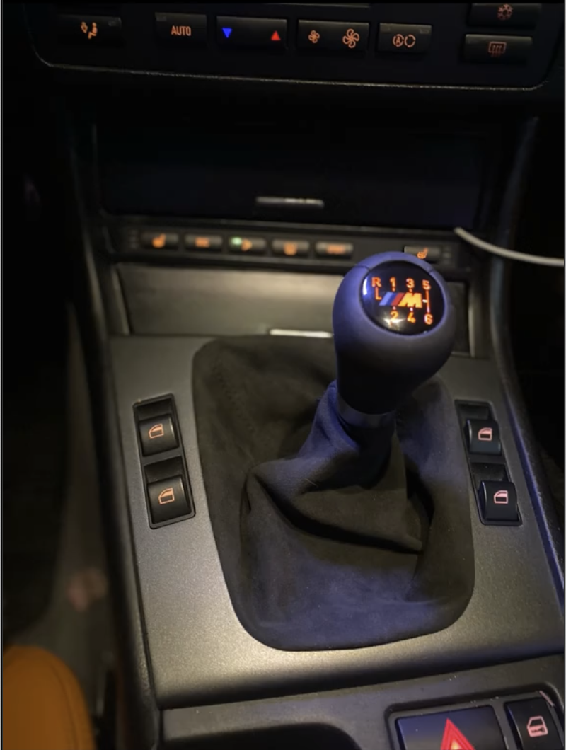 pommeau-vitesse-bmw-sport-design-led