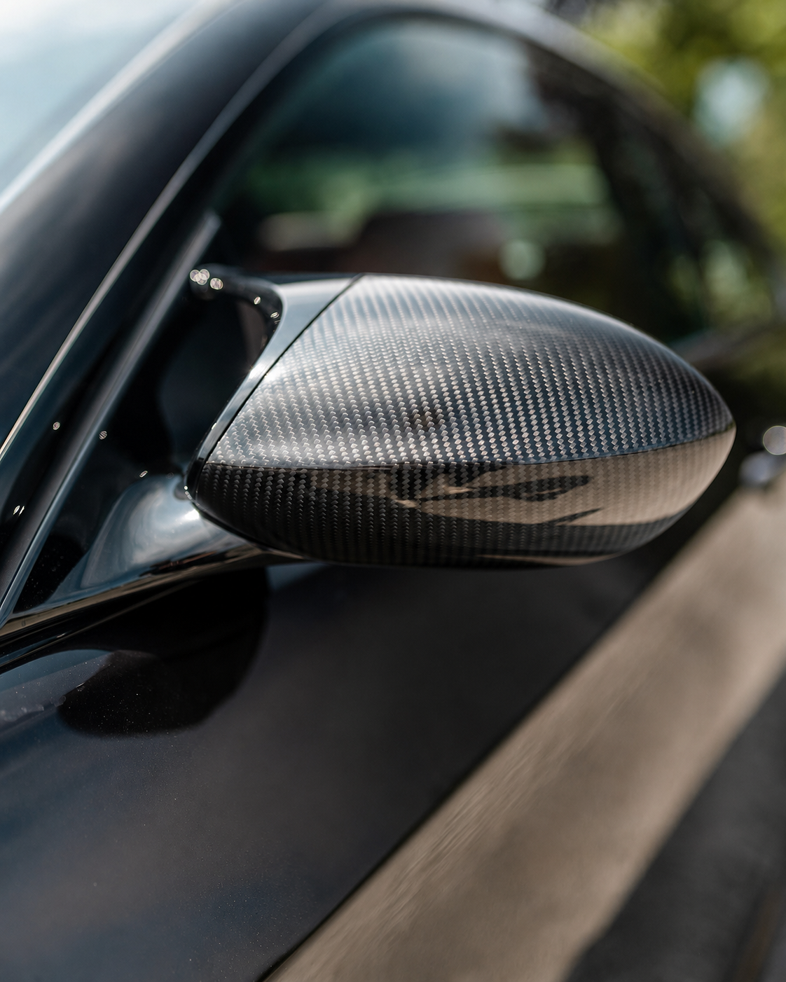 BMW M3 E92 noire coque rétroviseur carbone