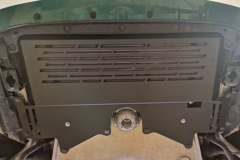 placa-protectora-del-radiador-de-aceite-bmw-vista