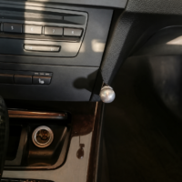 soporte para el teléfono BMW E90, E91, E92, E93; fijación OEM; instalador