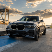 Calandre BMW X5 G05 : X6 G06 LED Iconic Glow – Noir Brillant – Vue 3:4